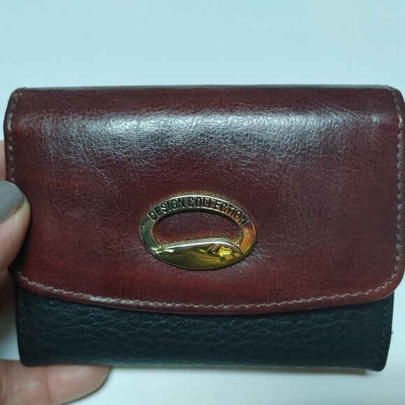 Design Collection Women Black Burgundy Leather Wallet Snap closure, Gift for Her - Picture 3 of 11